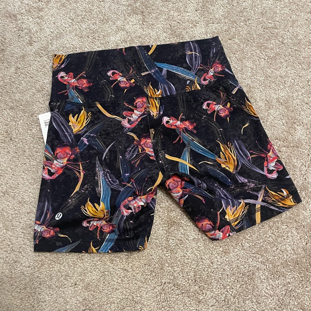 Lululemon Wunder Train HR Short